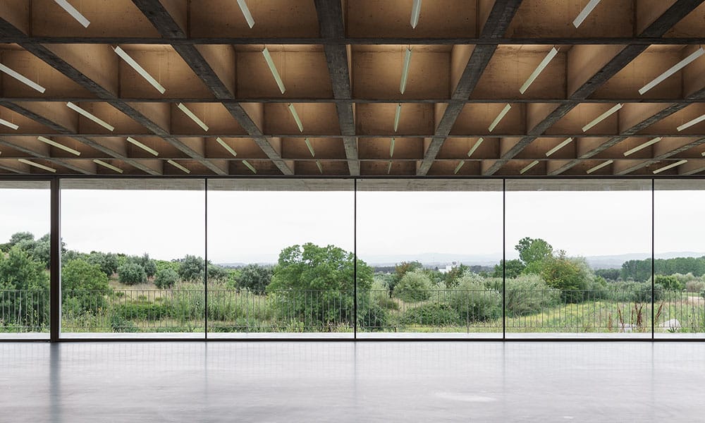 حداکثر دهانه قابل دستیابی در سقف وافل دو طرفه